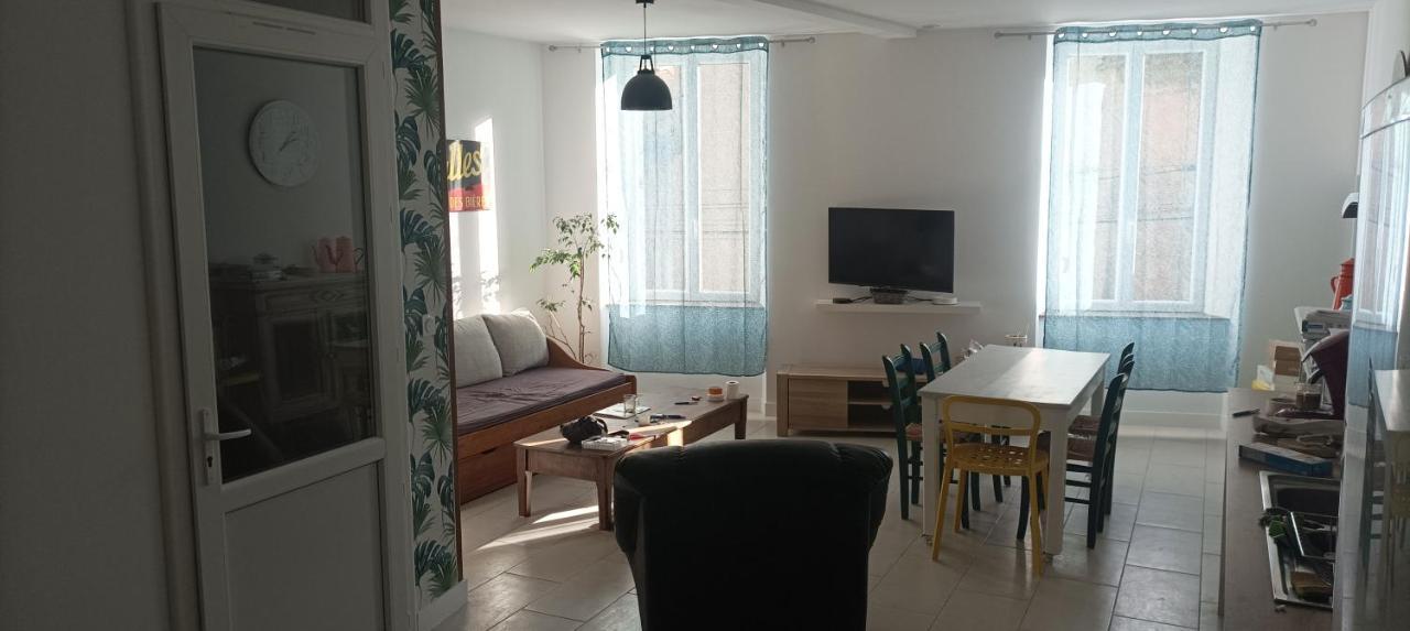 Grand T3 Calme Et Lumineux 4-6 Personnes Vila Moux Exterior foto